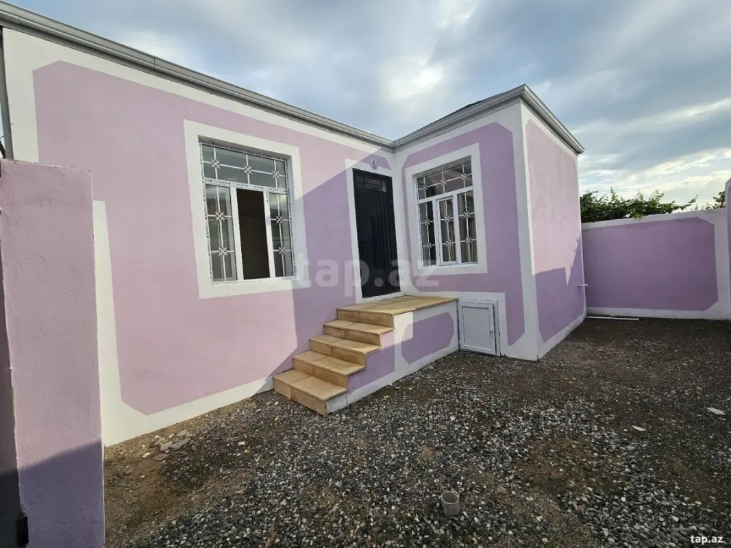 Satılır 3 otaqlı həyət evi 90 m²