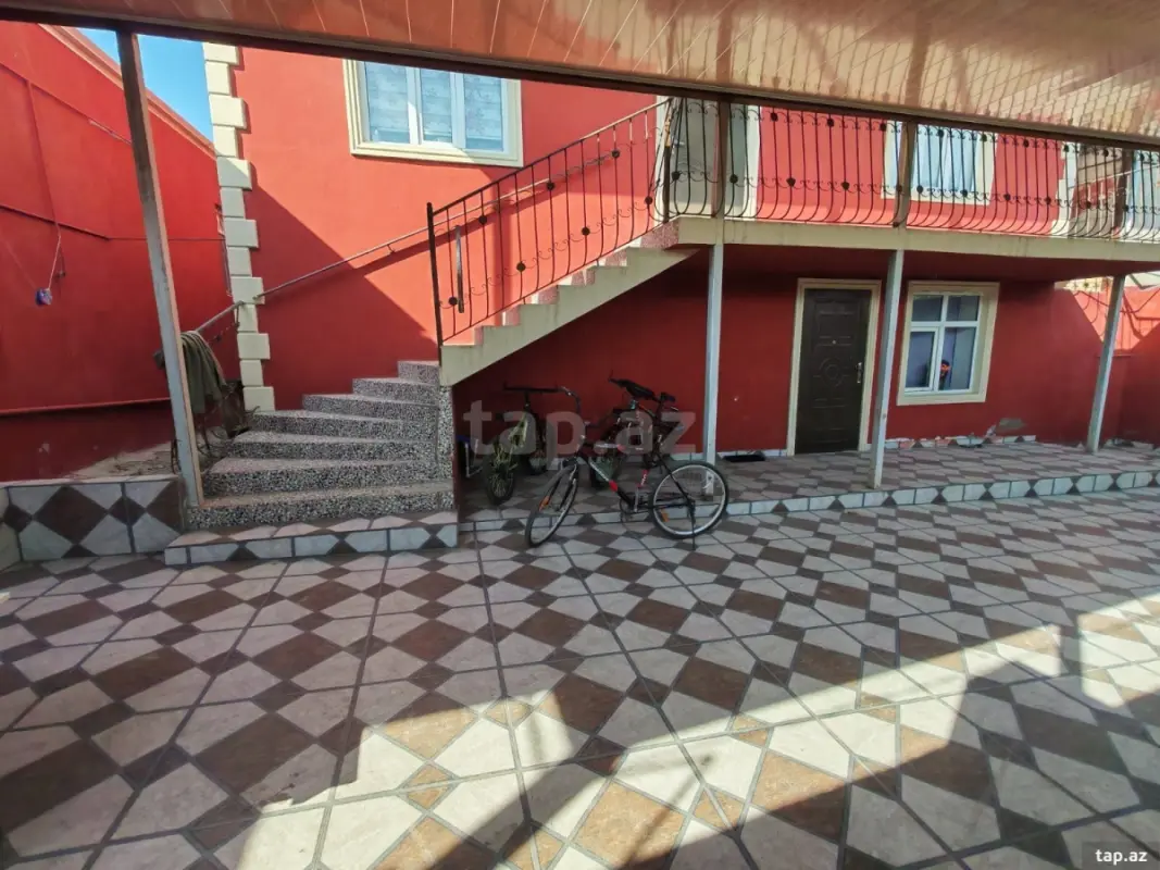 Satılır 6 otaqlı həyət evi 115 m²
