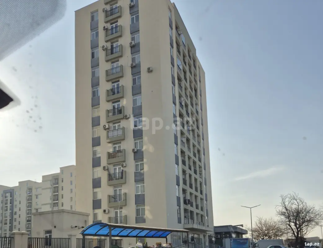 Satılır 3 otaqlı yeni tikili 77 m²