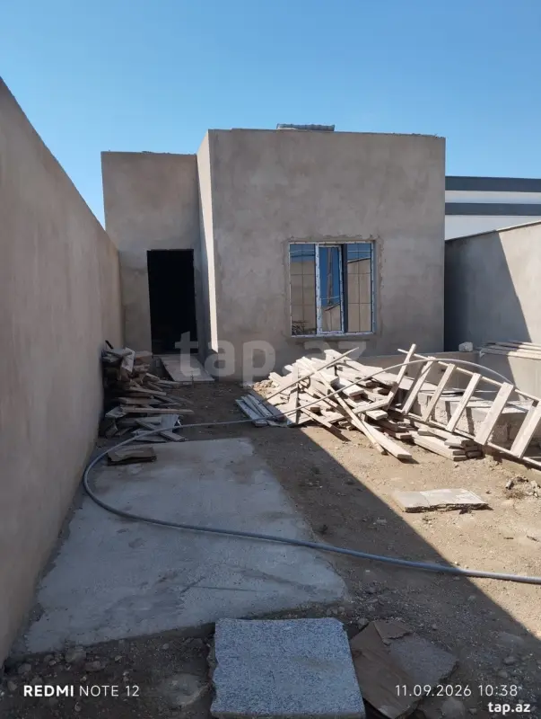 Satılır 3 otaqlı həyət evi 130 m²