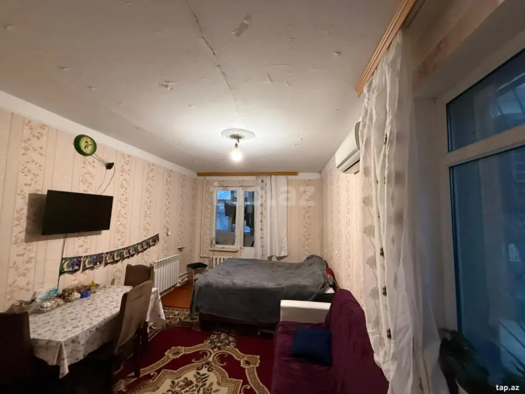 Satılır 2 otaqlı mənzil 42 m²