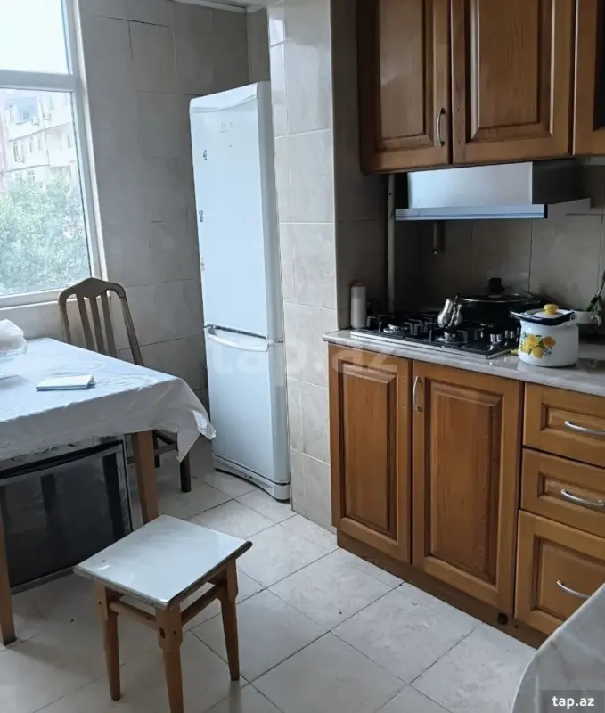 Kirayə verilir 4 otaqlı mənzil 90 m²