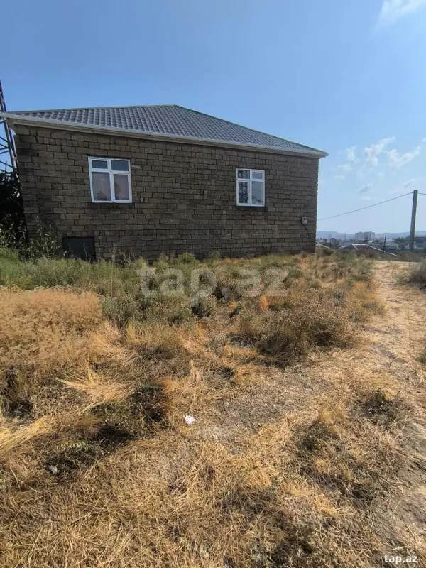 Satılır 4 otaqlı həyət evi 150 m²