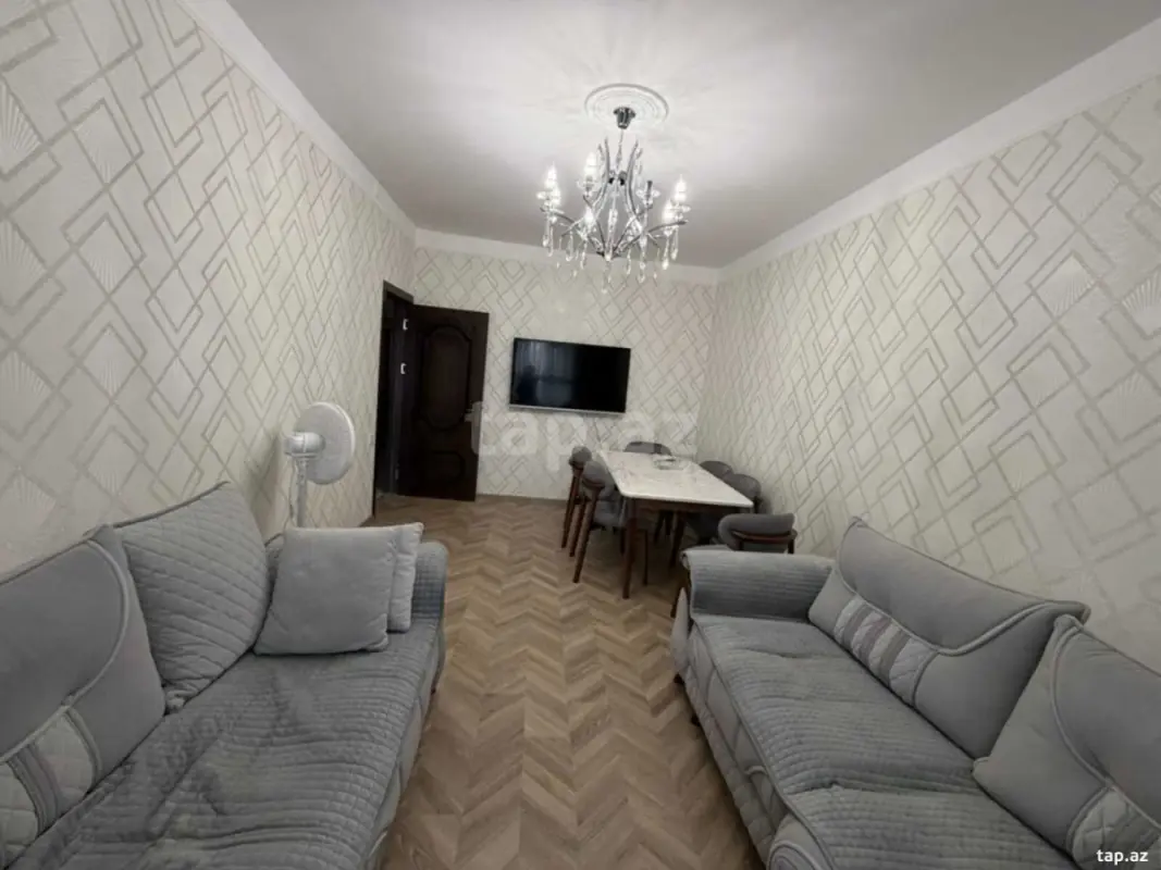 Satılır 4 otaqlı mənzil 110 m²