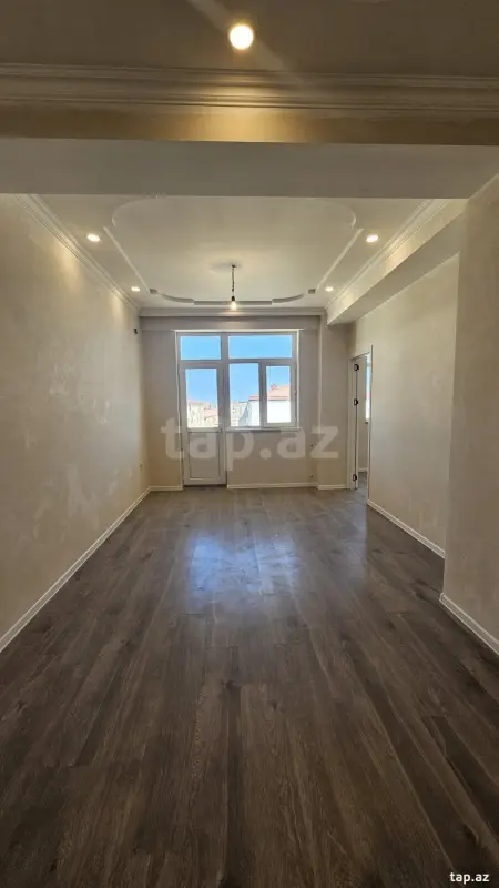 Satılır 3 otaqlı yeni tikili 73 m²