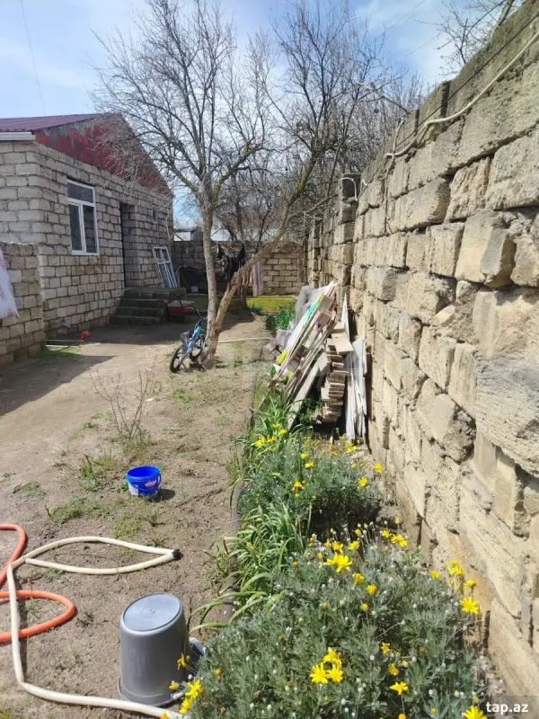 Satılır 3 otaqlı həyət evi 80 m²
