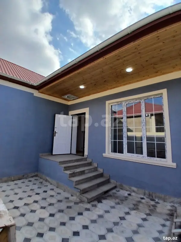 Satılır 4 otaqlı həyət evi 100 m²