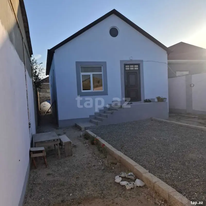 Satılır 3 otaqlı həyət evi 80 m²
