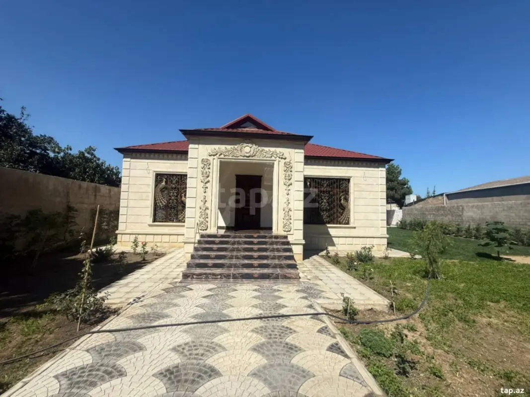 Satılır 3 otaqlı həyət evi 134 m²
