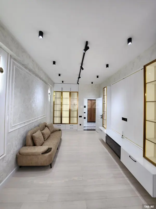 Satılır 2 otaqlı yeni tikili 55 m²
