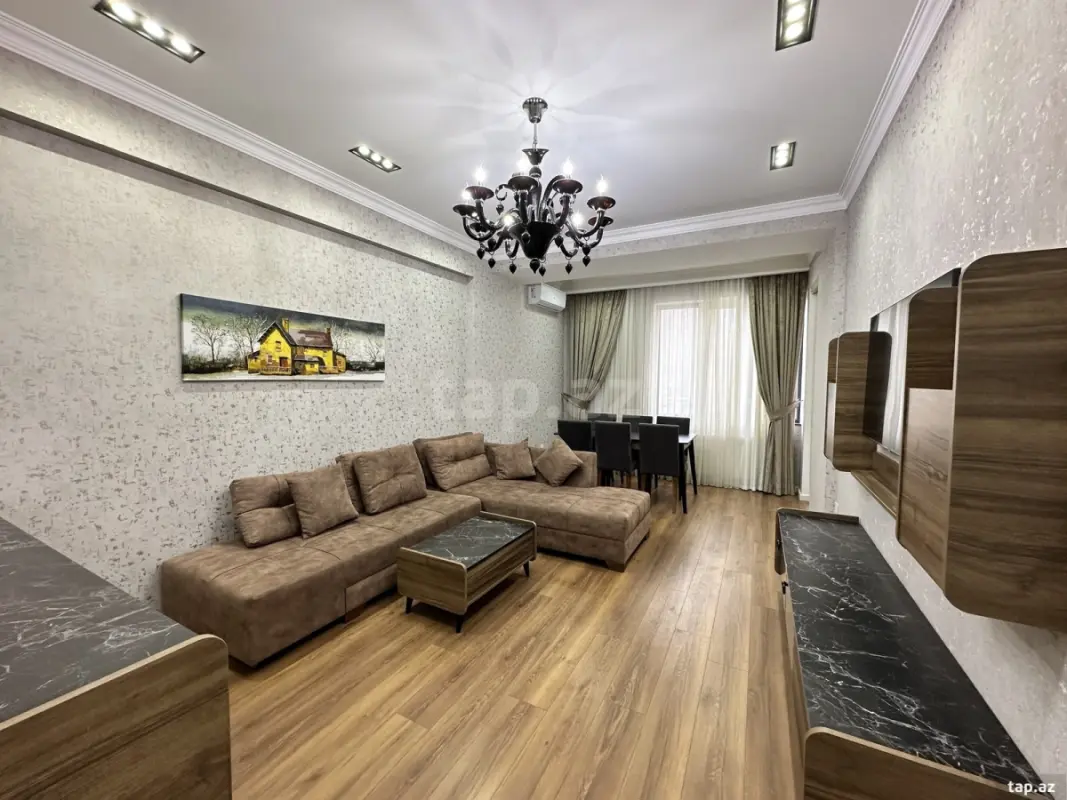 Satılır 3 otaqlı yeni tikili 125 m²