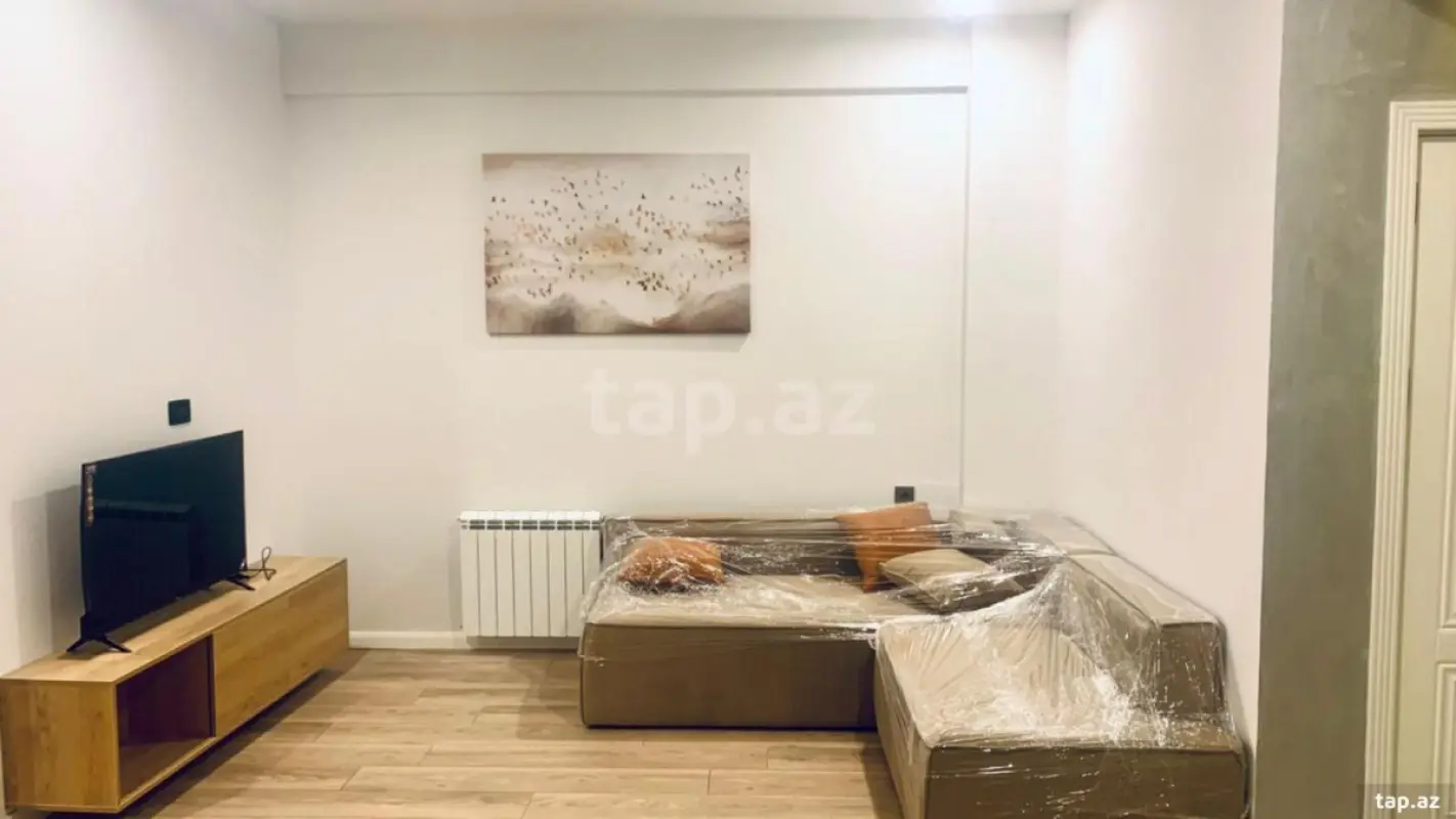 Kirayə verilir 2 otaqlı yeni tikili 80 m²