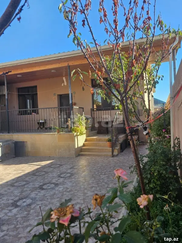 Satılır 5 otaqlı həyət evi 120 m²