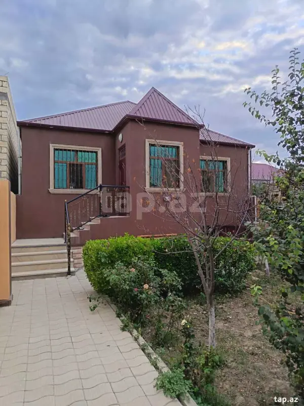 Satılır 3 otaqlı həyət evi 120 m²