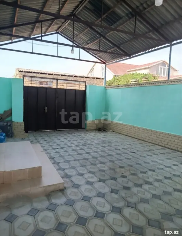 Satılır 3 otaqlı həyət evi 200 m²