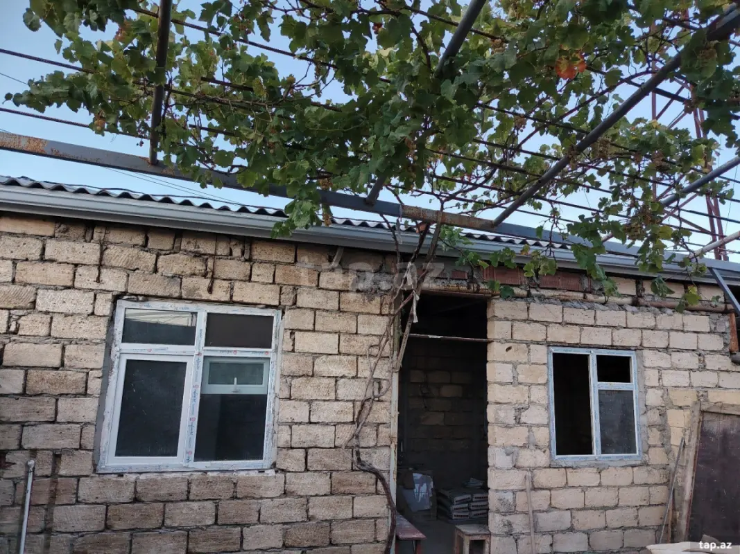 Satılır 3 otaqlı həyət evi 75 m²