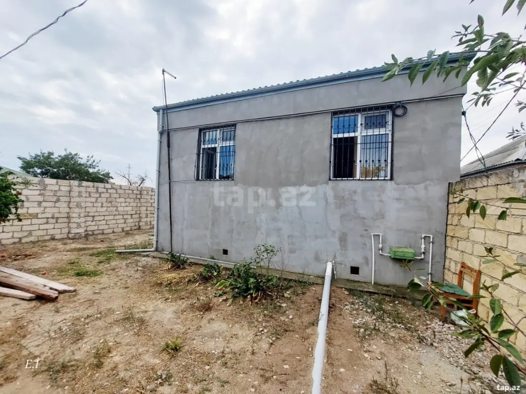 Satılır 2 otaqlı həyət evi 56 m²