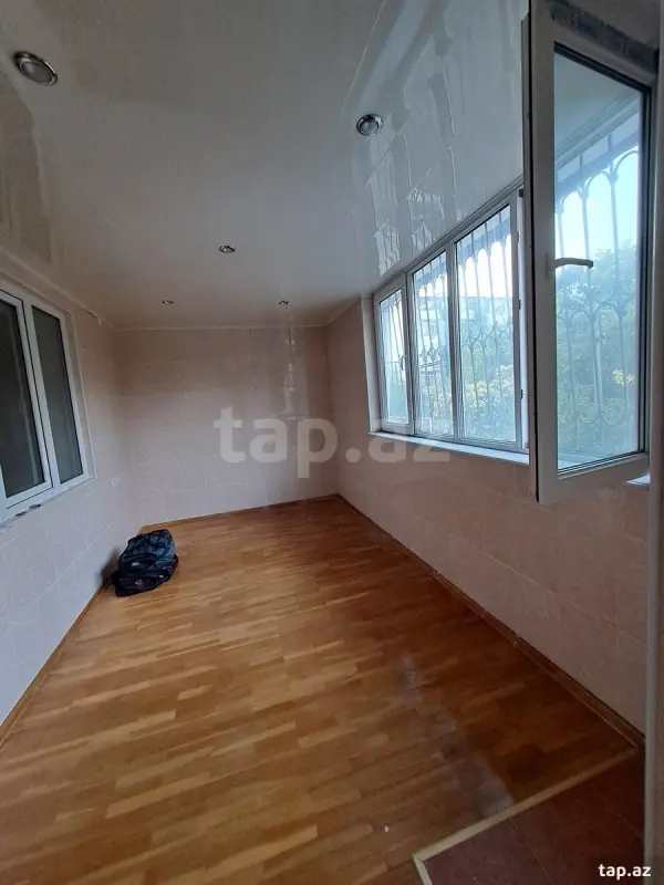 Satılır 2 otaqlı mənzil 85 m²