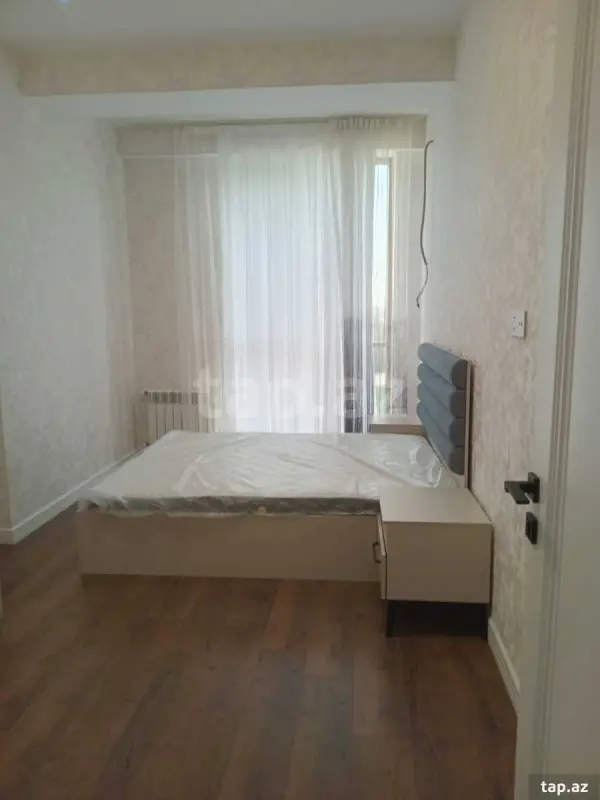 Kirayə verilir 2 otaqlı yeni tikili 90 m²
