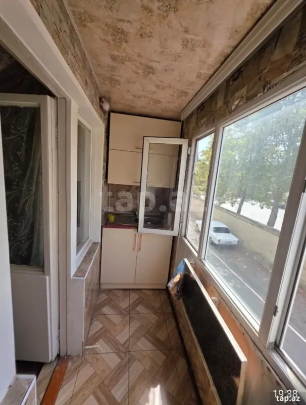 Satılır 1 otaqlı mənzil 100 m²