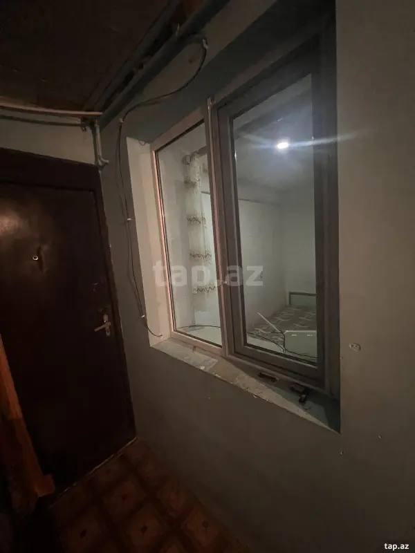 Satılır 3 otaqlı mənzil 42 m²