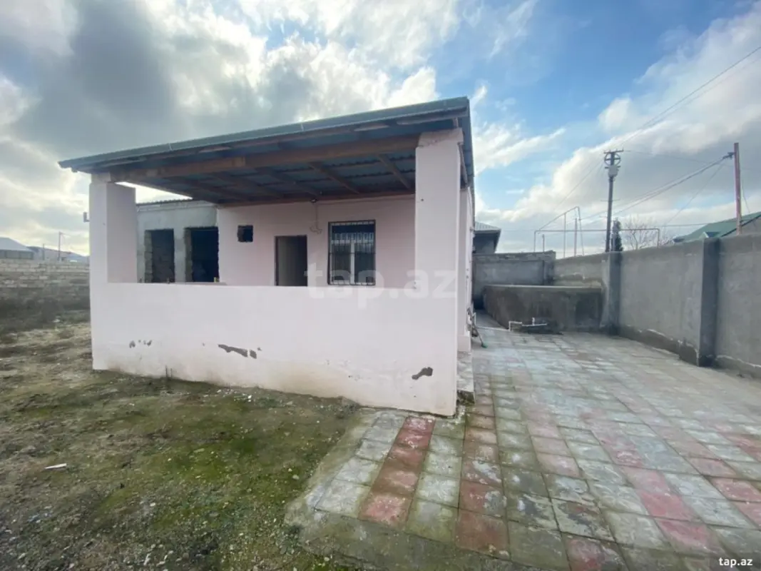 Satılır 3 otaqlı həyət evi 72 m²