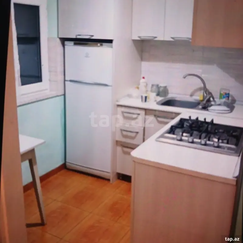Kirayə verilir 1 otaqlı mənzil 60 m²