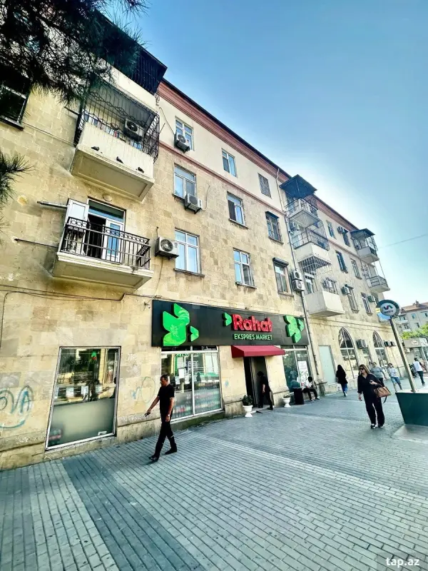 Satılır 2 otaqlı mənzil 62 m²