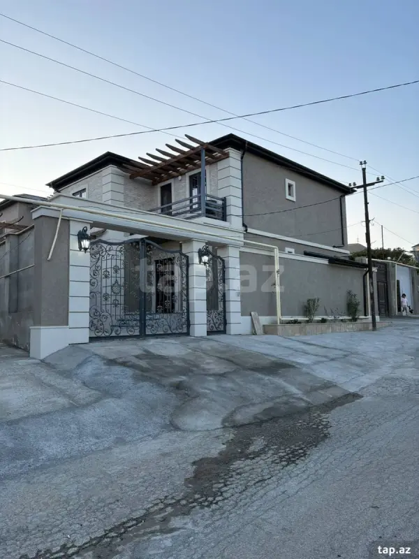 Satılır 5 otaqlı həyət evi 160 m²
