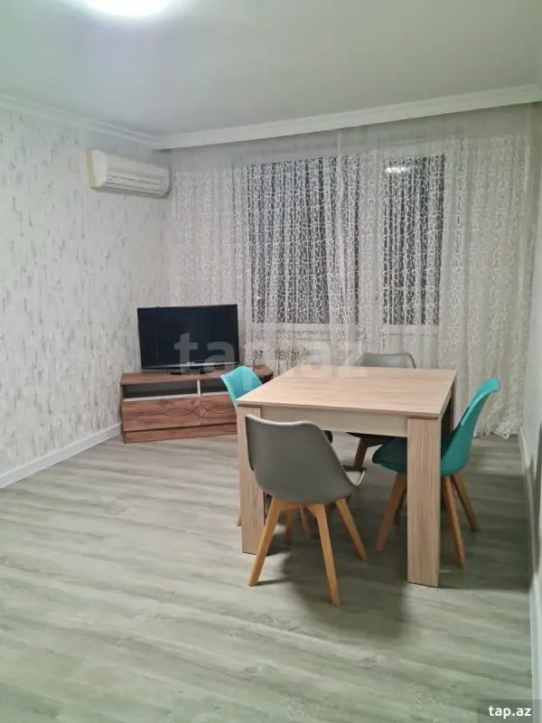 Kirayə verilir 2 otaqlı mənzil 56 m²