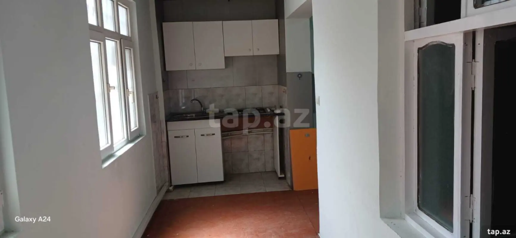 Satılır 3 otaqlı mənzil 100 m²