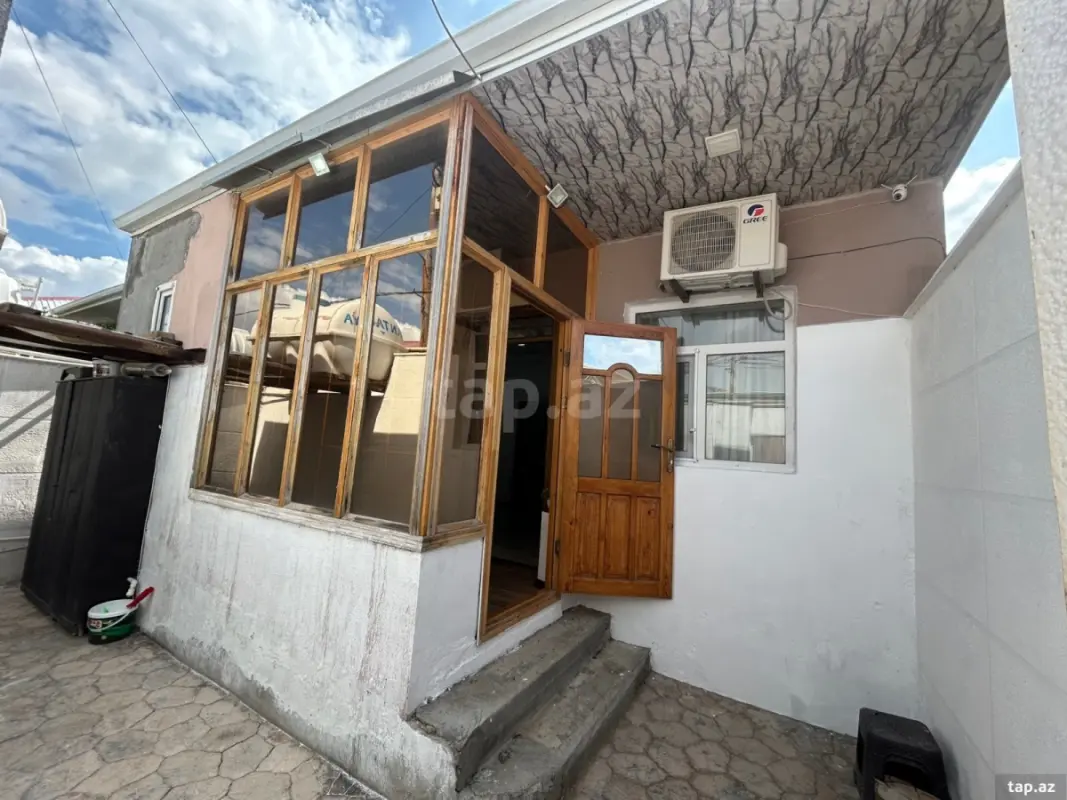 Satılır 3 otaqlı həyət evi 65 m²