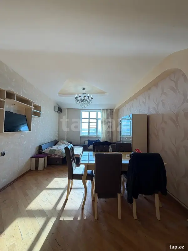 Satılır 3 otaqlı yeni tikili 80 m²