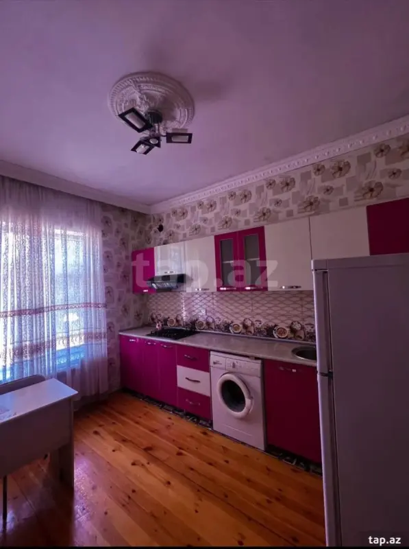 Kirayə verilir 2 otaqlı yeni tikili 50 m²