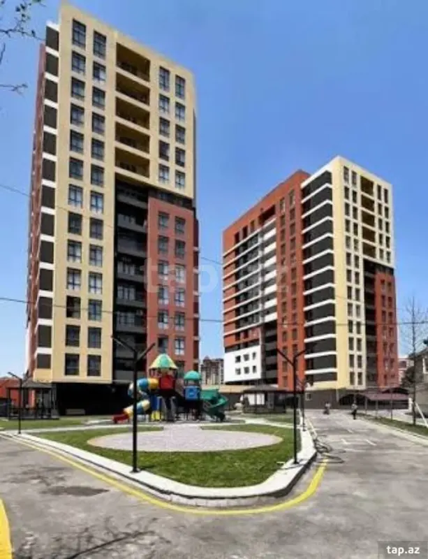 Satılır 4 otaqlı yeni tikili 127 m²