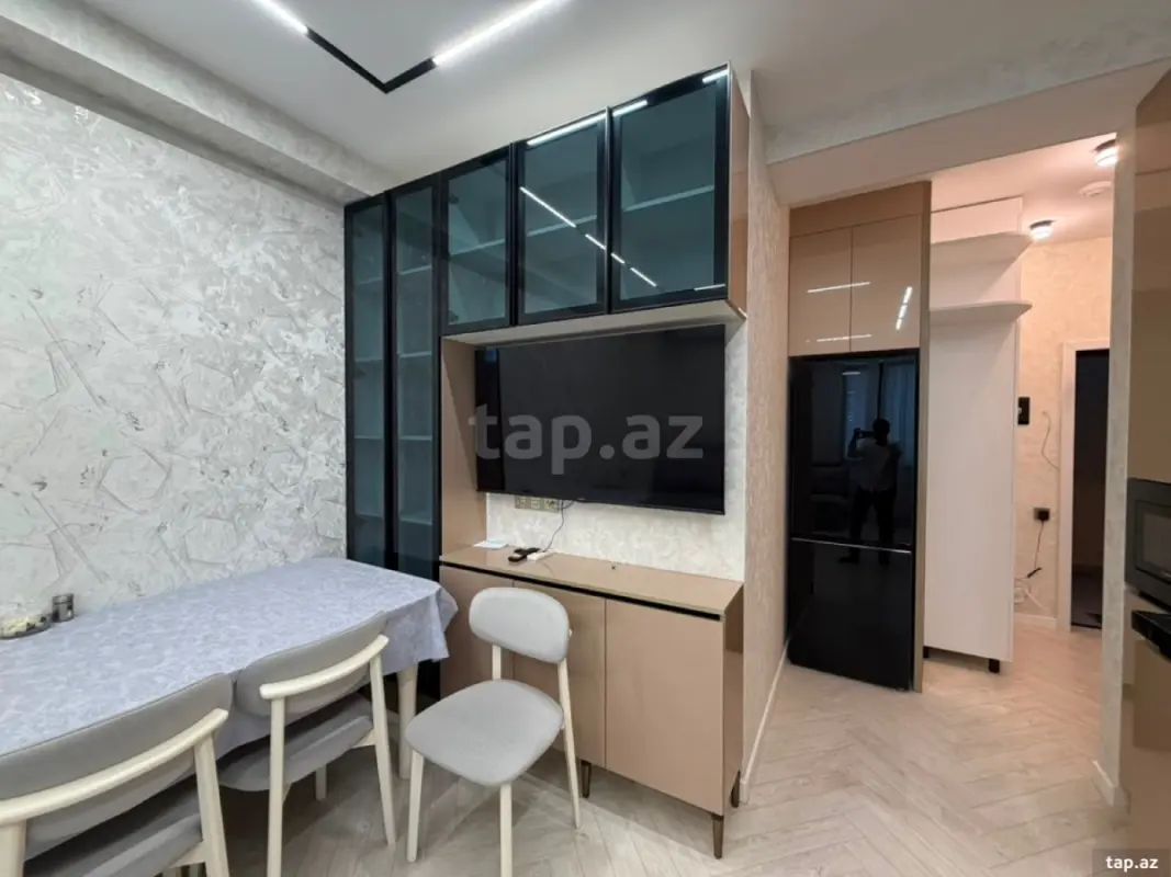 Kirayə verilir 2 otaqlı yeni tikili 60 m²