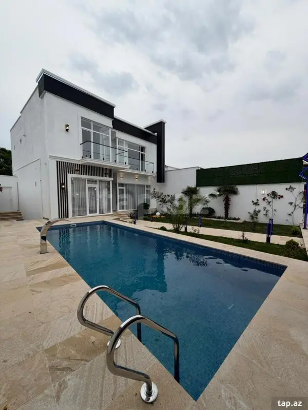 Satılır 4 otaqlı həyət evi 200 m²
