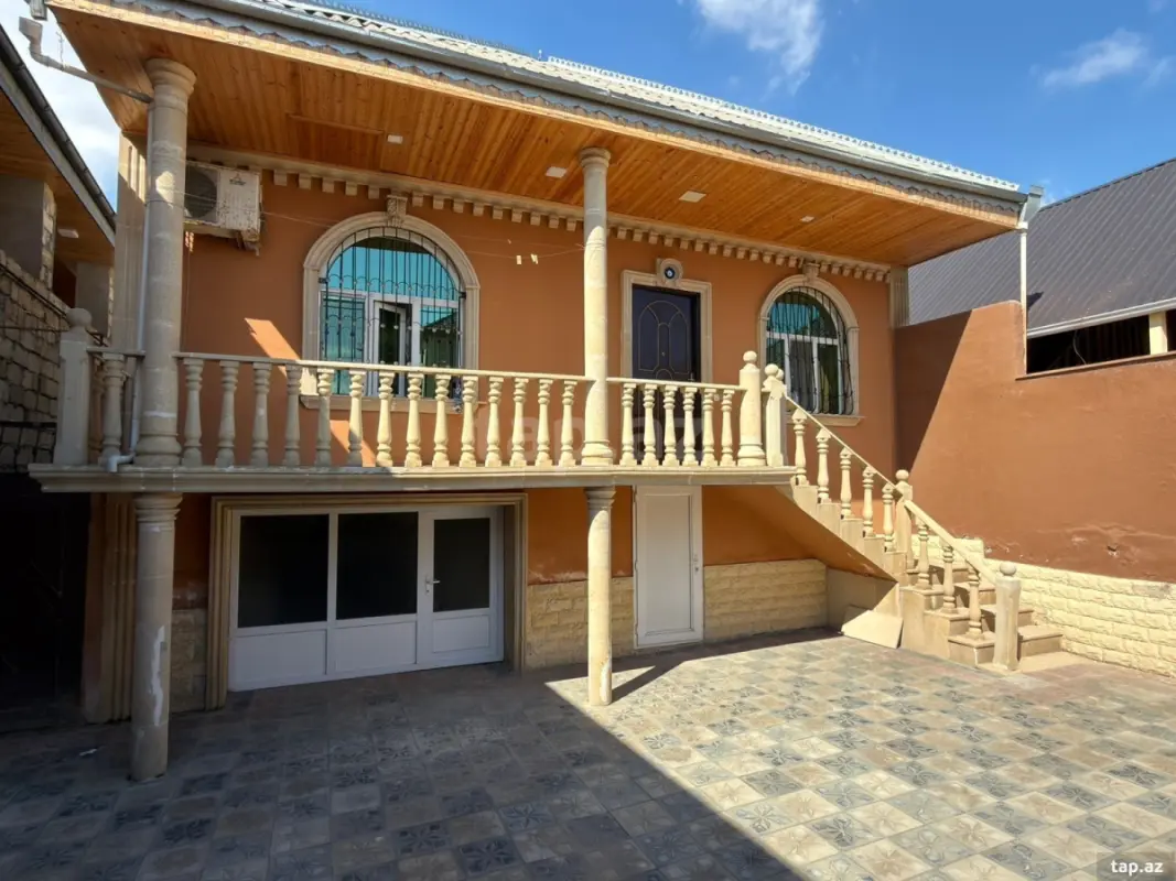 Satılır 3 otaqlı həyət evi 100 m²
