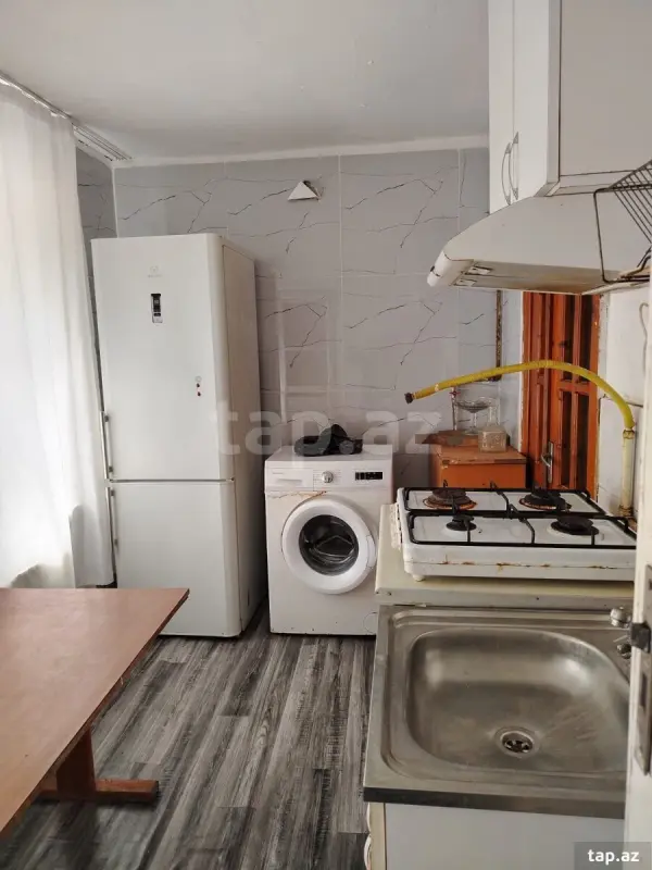 Kirayə verilir 2 otaqlı mənzil 50 m²