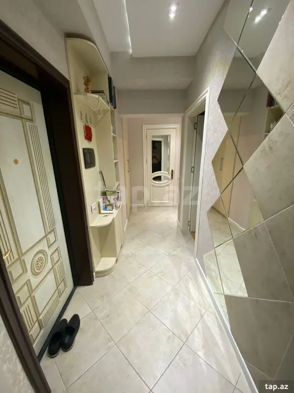 Kirayə verilir 2 otaqlı yeni tikili 78 m²