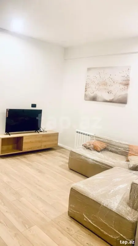 Kirayə verilir 3 otaqlı yeni tikili 80 m²