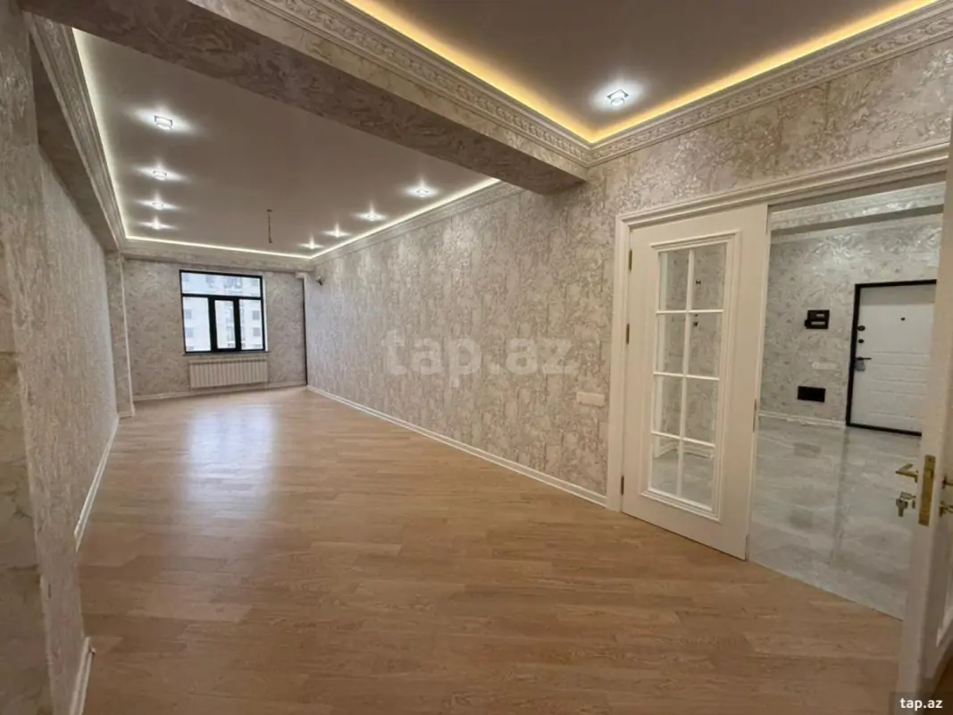 Satılır 3 otaqlı yeni tikili 151 m²
