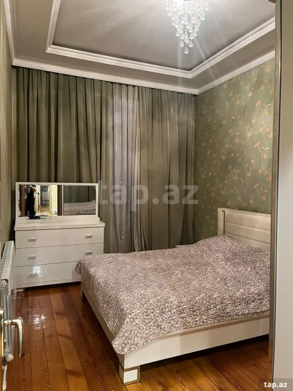 Kirayə verilir 2 otaqlı mənzil 72 m²