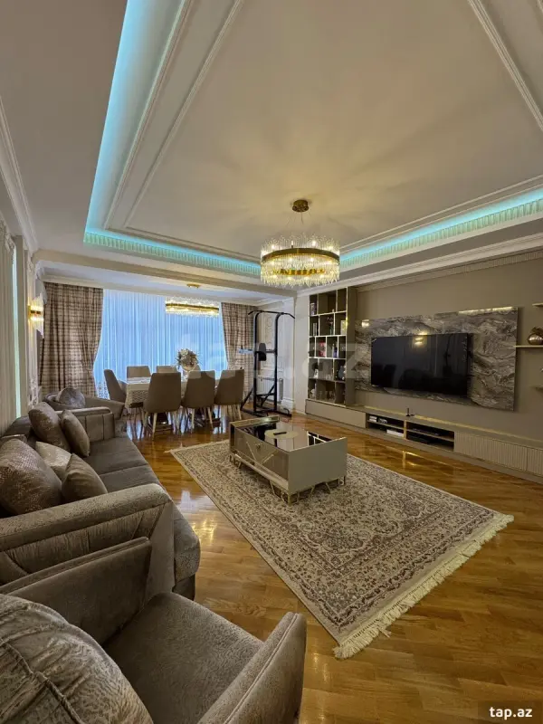 Satılır 4 otaqlı yeni tikili 152 m²