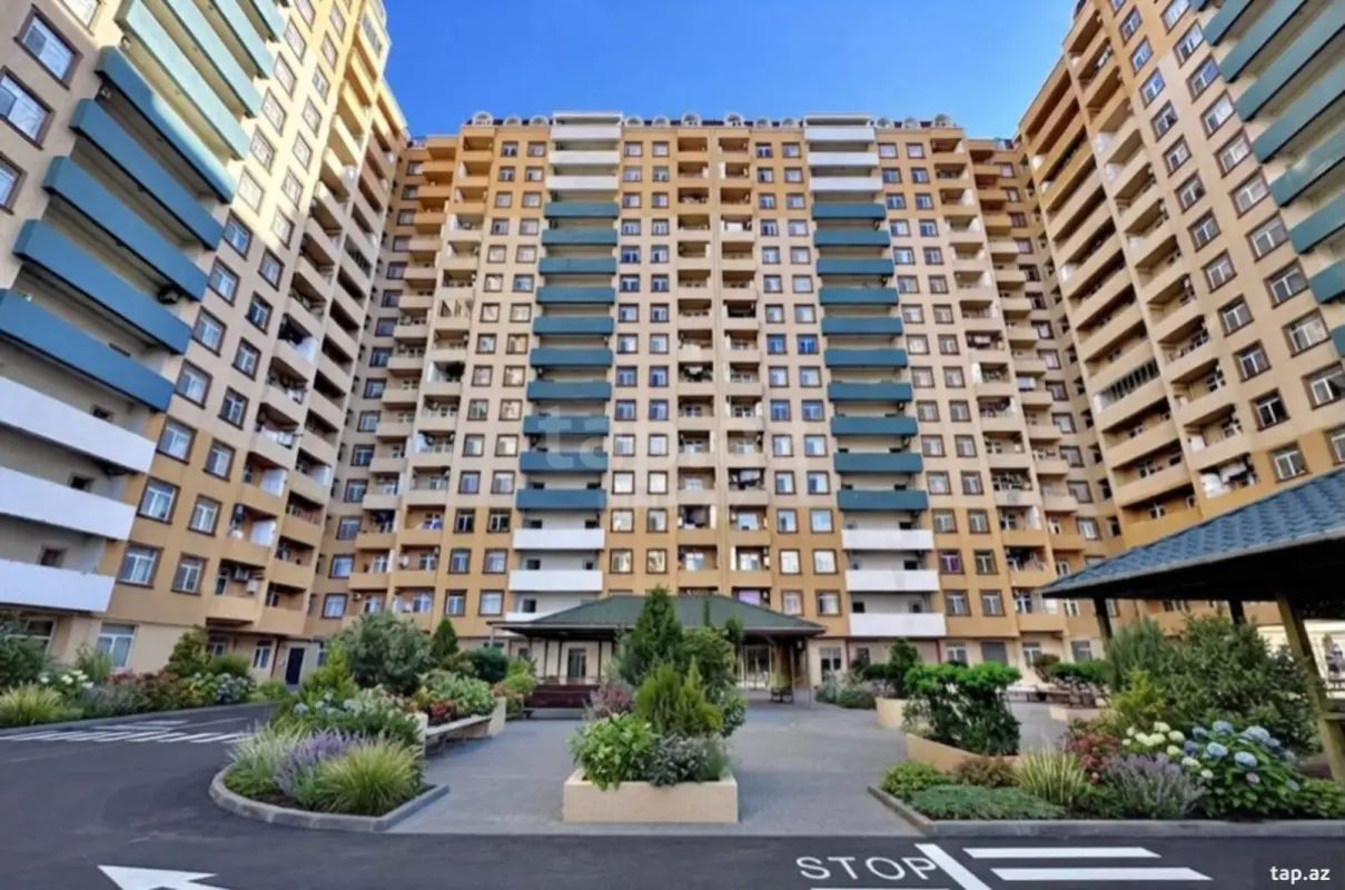 Kirayə verilir 4 otaqlı yeni tikili 141 m²