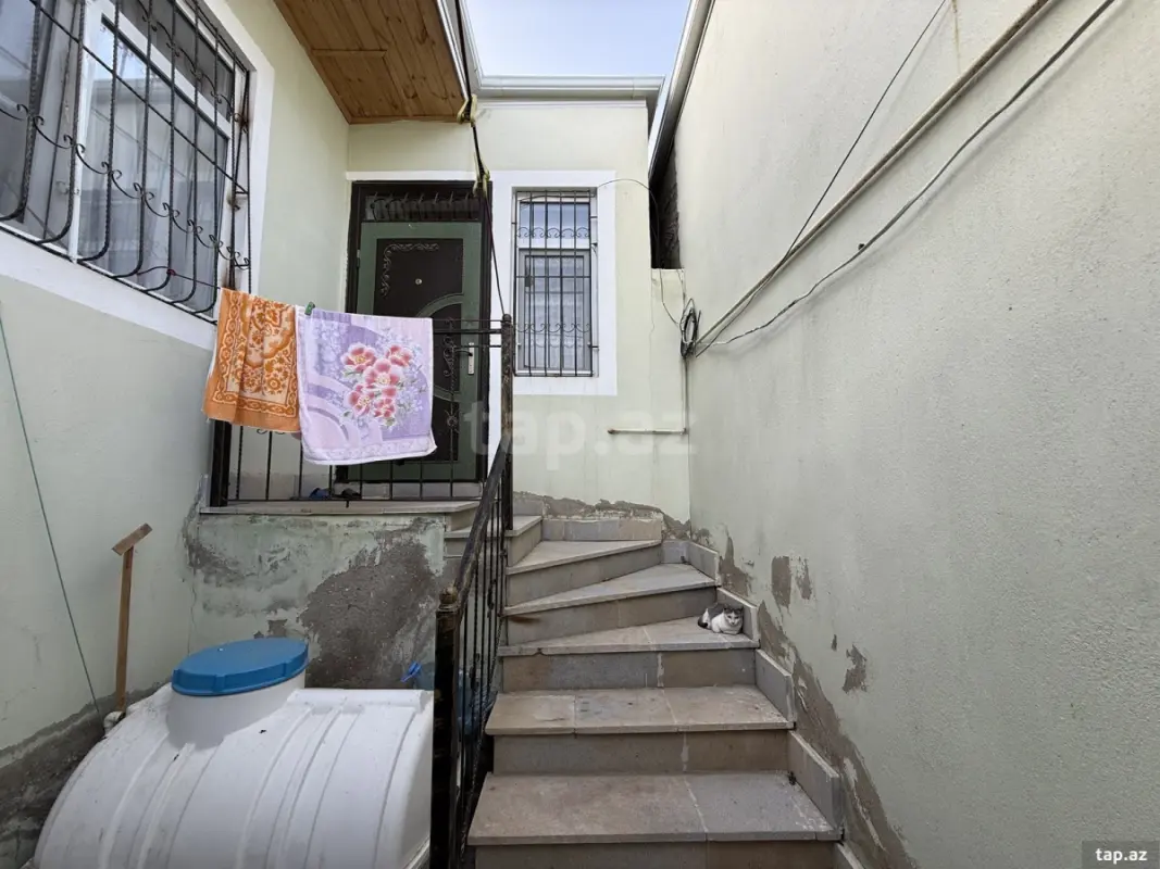 Satılır 2 otaqlı həyət evi 65 m²