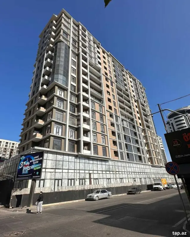 Satılır 3 otaqlı yeni tikili 318000 m²