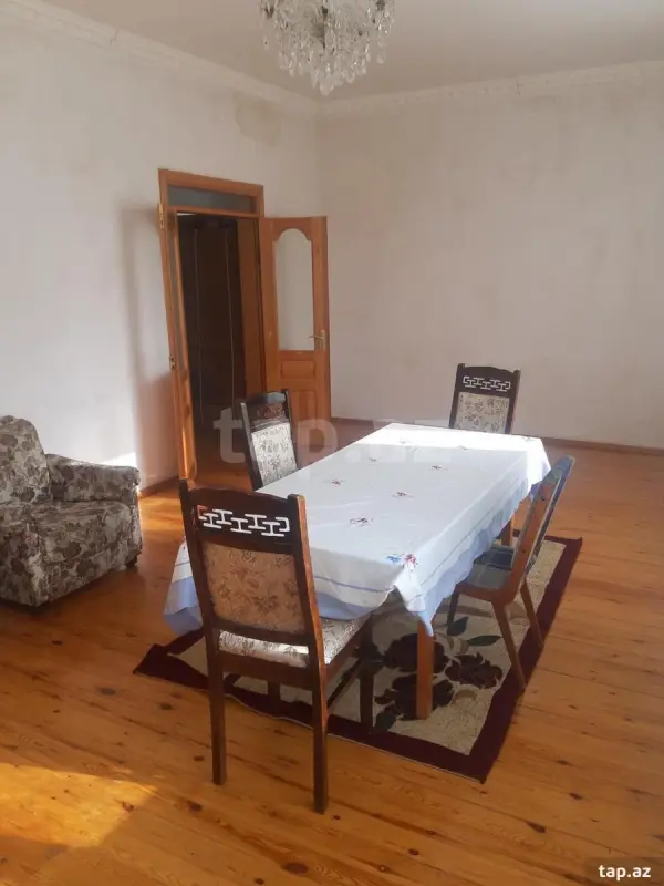Kirayə verilir 3 otaqlı mənzil 160 m²