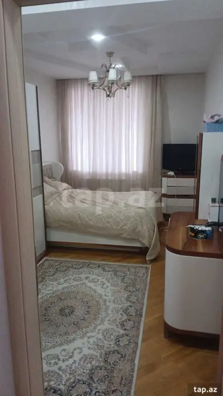 Satılır 3 otaqlı yeni tikili 100 m²