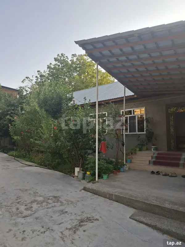 Satılır 4 otaqlı həyət evi 130 m²